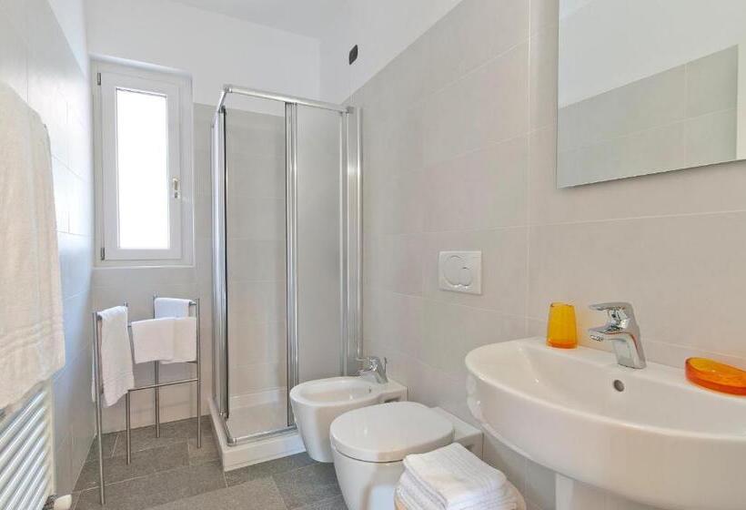 Апартаменты 1 Спальня, Helianthus Residence
