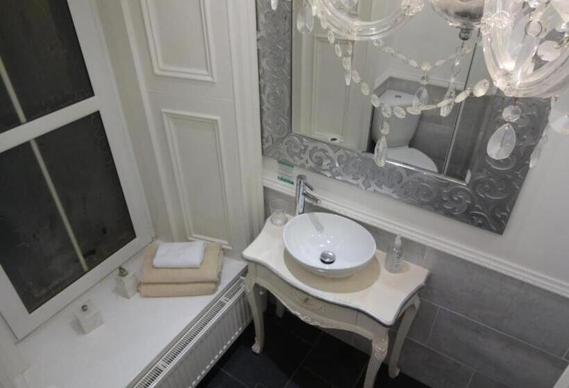 اتاق استاندارد, Lochnagar Guest House