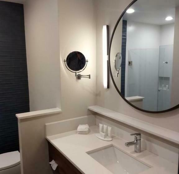 Büyük Çift Kişilik Yataklı Süit, Fairfield Inn & Suites By Marriott Cancun Airport