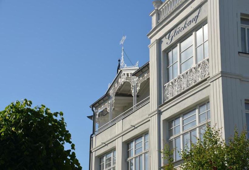 شقة غرفتين, Strandvilla Glückauf