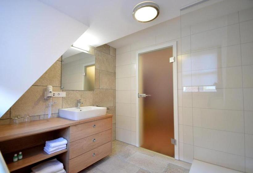 Трехместный Номер Комфорт, Bauer Gastezimmer