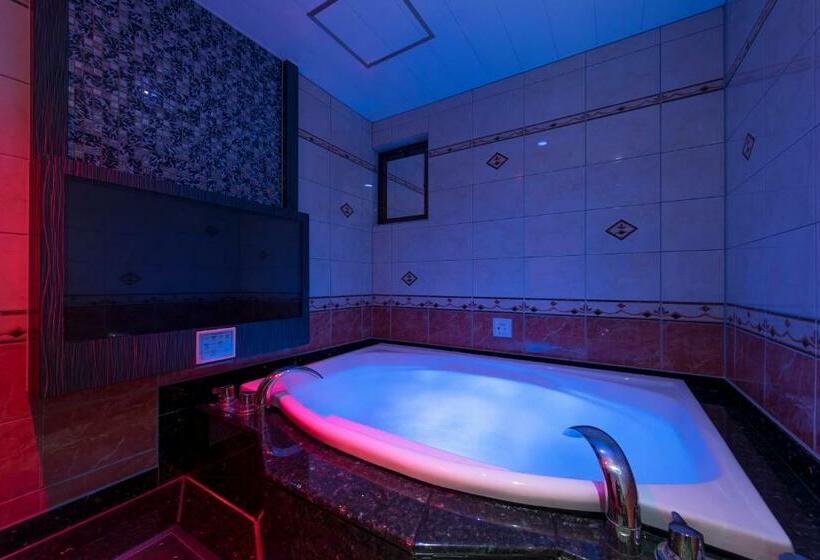 Номер Deluxe Кровать Кинг, W Avanza W Group Hotels And Resorts