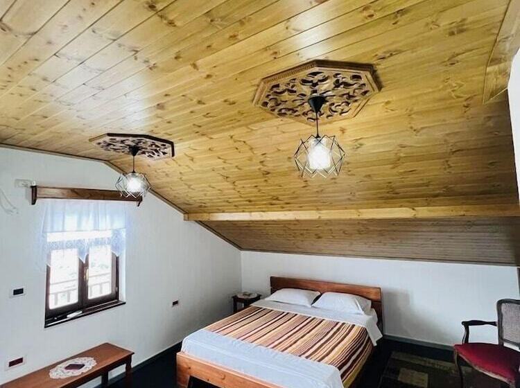 스탠다드 전망 룸, Denis Guest House