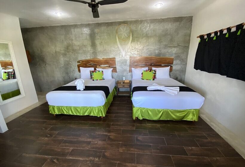 Chambre Familiale, Bahia Tolok