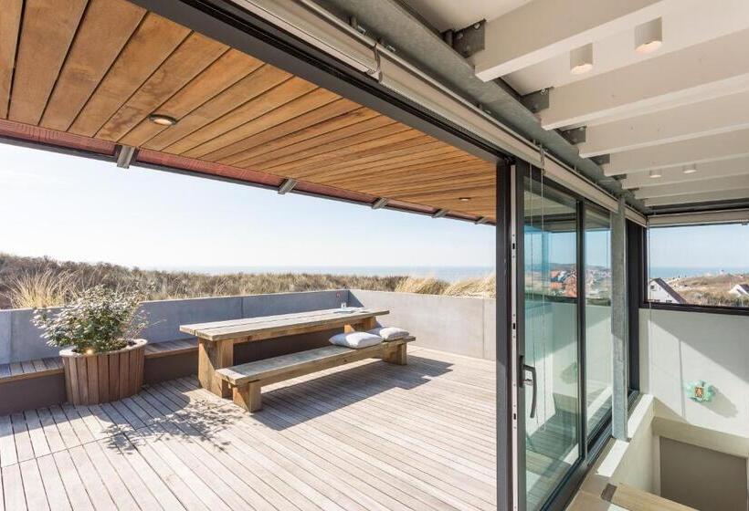 Королевский Люкс, Duinhotel Tien Torens