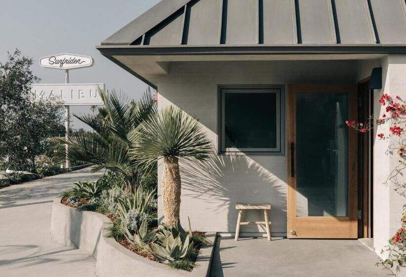 オーシャンビュースタンダードルーム, The Surfrider Malibu