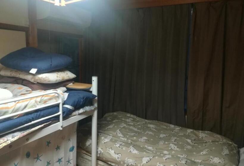 Семейный Номер, Credo Sasebo