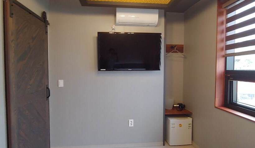 Quarto Estandar, White Windmill Guesthouse
