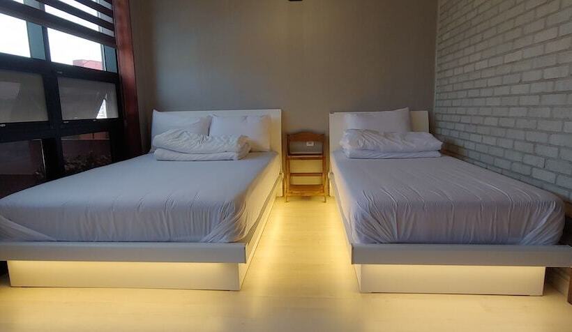 Quarto Familiar, White Windmill Guesthouse