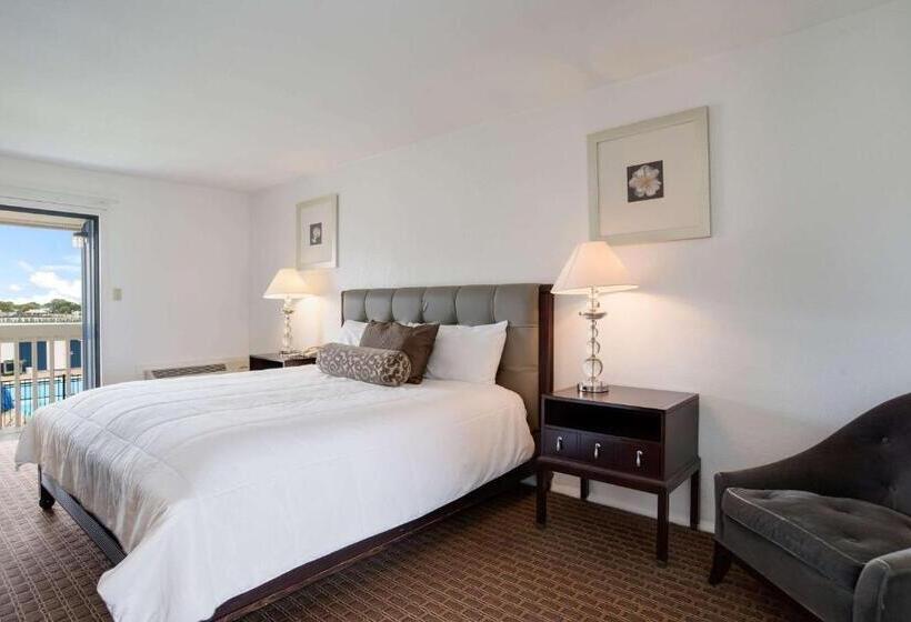 스탠다드 룸 킹사이즈 침대, Rodeway Inn At Somers Cove Marina