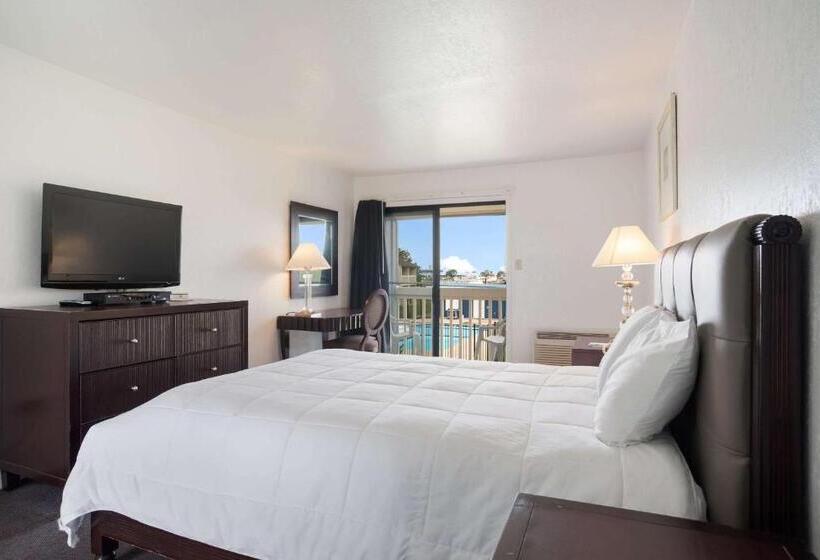 장애인을 위한 스탠다드 룸, Rodeway Inn At Somers Cove Marina