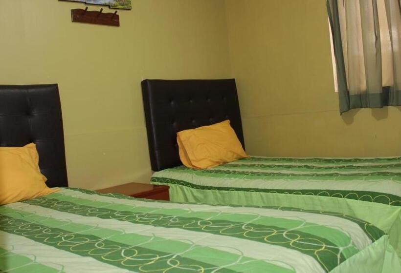 اتاق استاندارد, Hostal Aventura