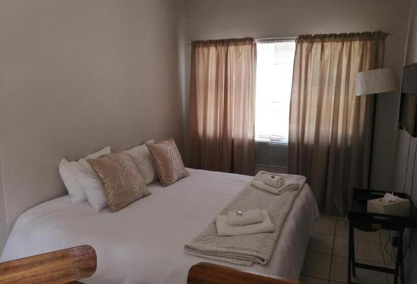 Апартаменты 1 Спальня, Swartberg Guest House