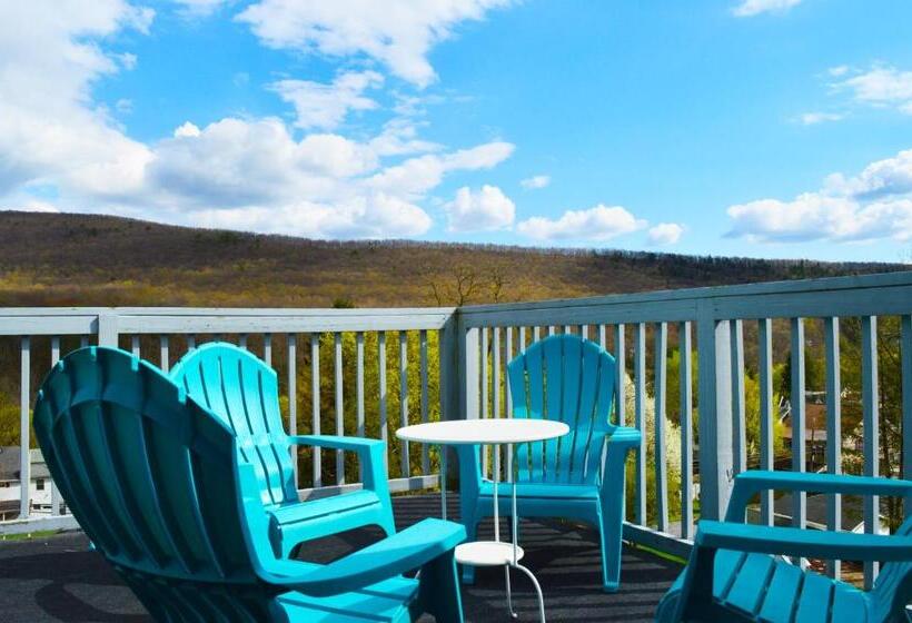 자쿠지 스위트, Mountain View Suites