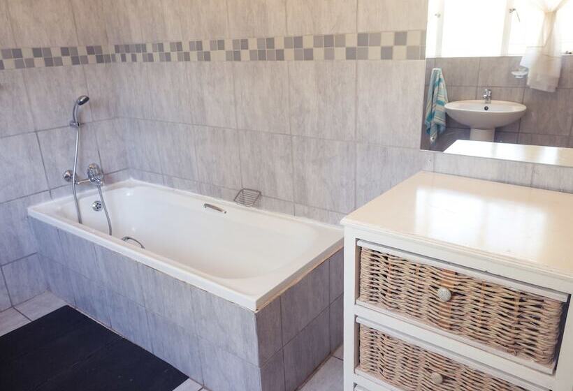 בקתת חדר, Hartbeespoort Holiday Resort