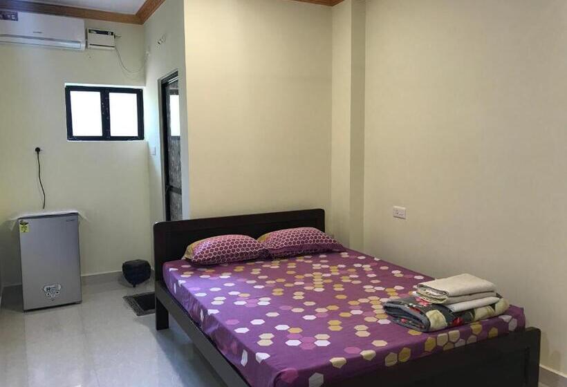 经济房, All Seasons Guest House