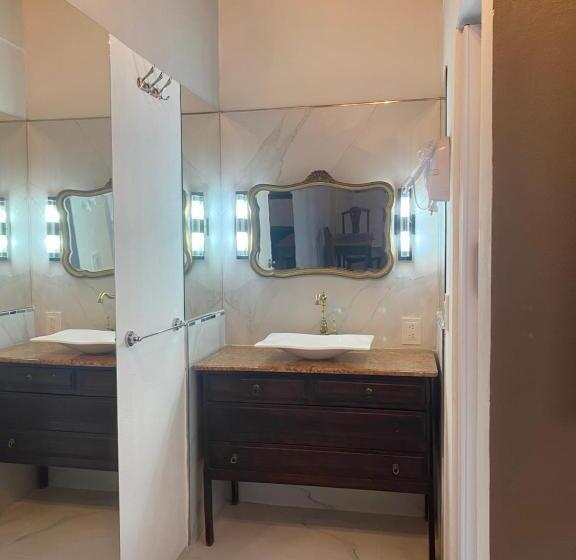 带阳台套房, Apart Y Suite Portal Del Luz