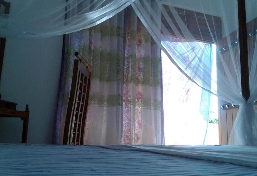 اتاق استاندارد با چشم‌انداز باغ, Green View Guest