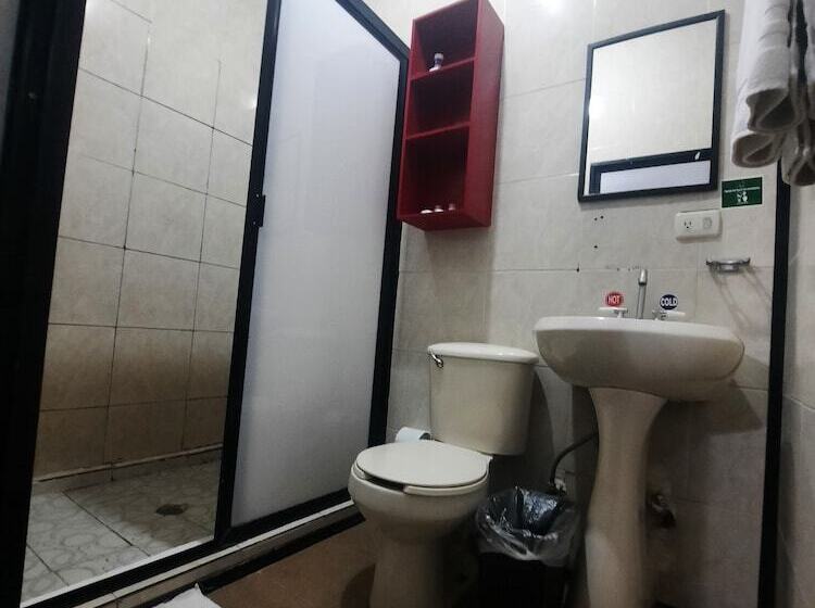 استودیوی استاندارد, Garcias Suites Y