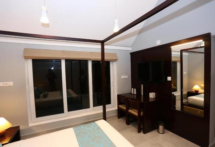 Standard Room King Size Bed, Crayons Guest House Munnar