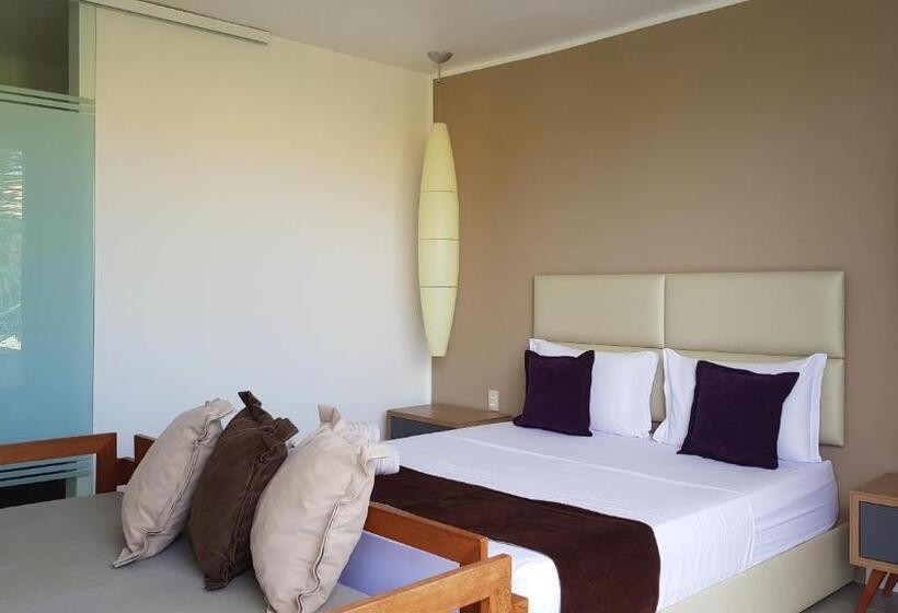 디럭스 스위트 킹 침대, Ravenala Hotel Boutique