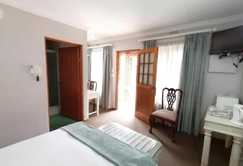 Номер Стандарт Вид на Бассейн, Van Dykshuis Guest House