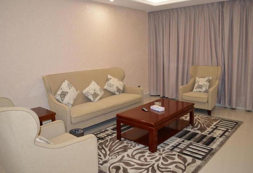 Apartamento 2 Dormitórios, دار الوداد   Dar Al Wedad