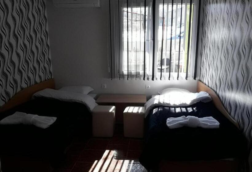 اتاق استاندارد, Guest House Tedi