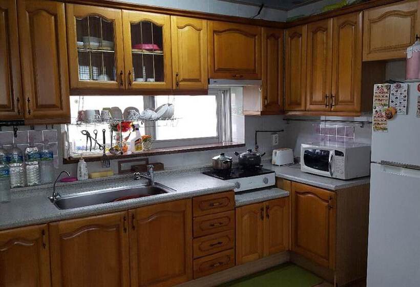 패밀리 룸, Jeju Sunflower Guest House