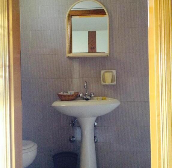 Economy Triple Room, Sorriso