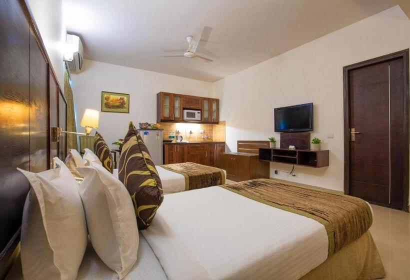 Студия Стандарт, Rosewood Apartment Hotel   Pantnagar