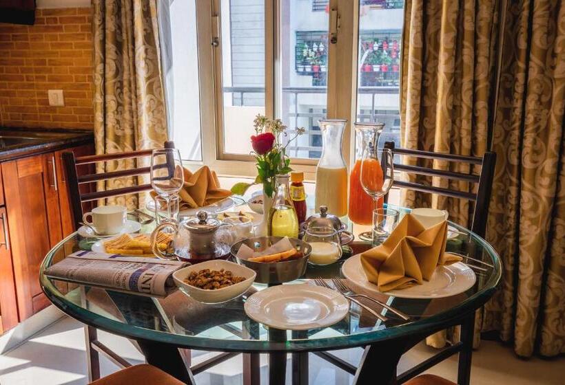 Люкс, Rosewood Apartment Hotel   Pantnagar