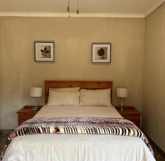 Шале 1 Спальня, Silver Mist Resort, Haenertsburg