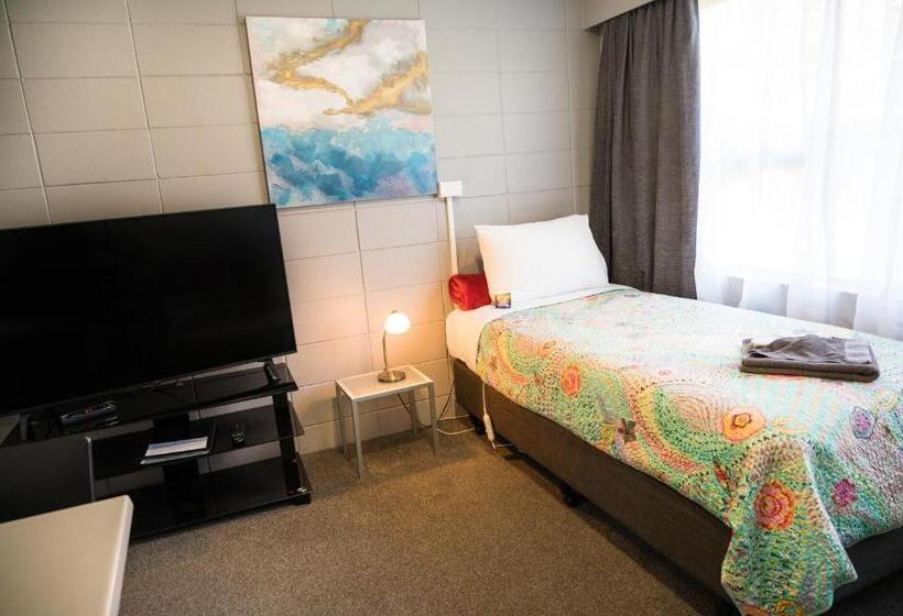 Семейный Номер, Tarawera River Lodge Motel