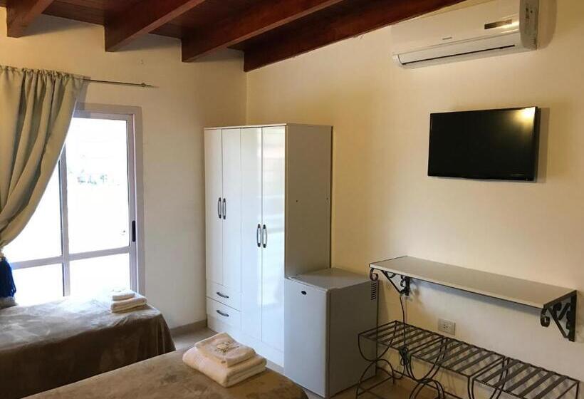 اتاق استاندارد چهار تخته, Faro Del Parque