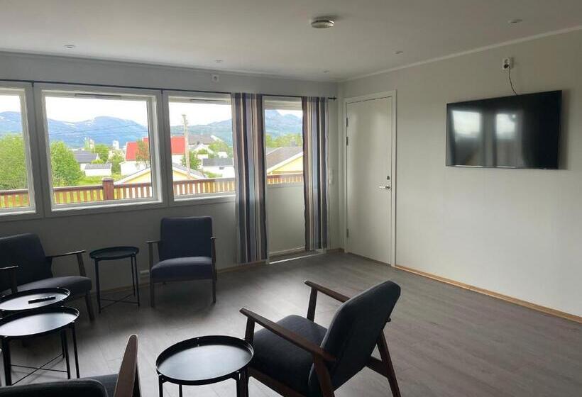 带1个卧室的带阳台的公寓, På Taket Overnatting