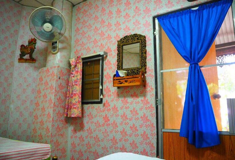 기본룸, Three J Guesthouse