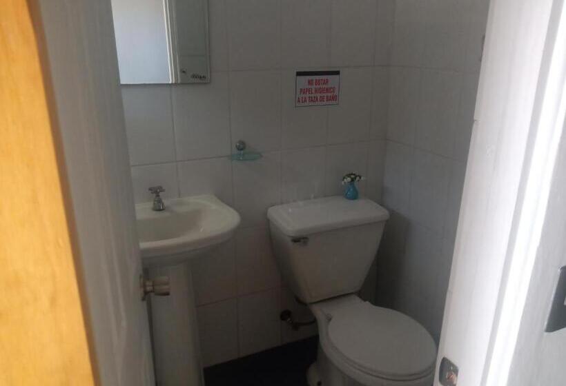 Апартаменты 2 Спальни, Hostal Julia