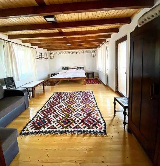 标准间, Pensiunea Casa Traditiilor