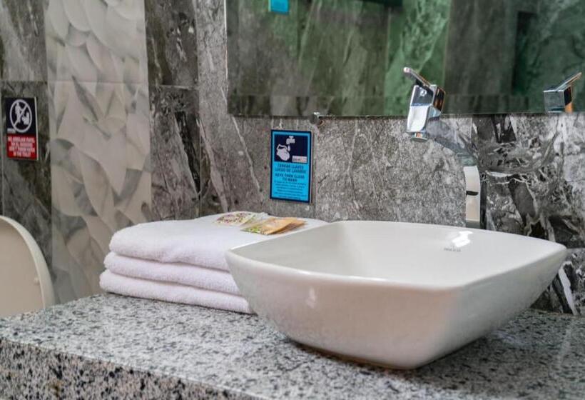 Семейный Номер, Patty House Galapagos