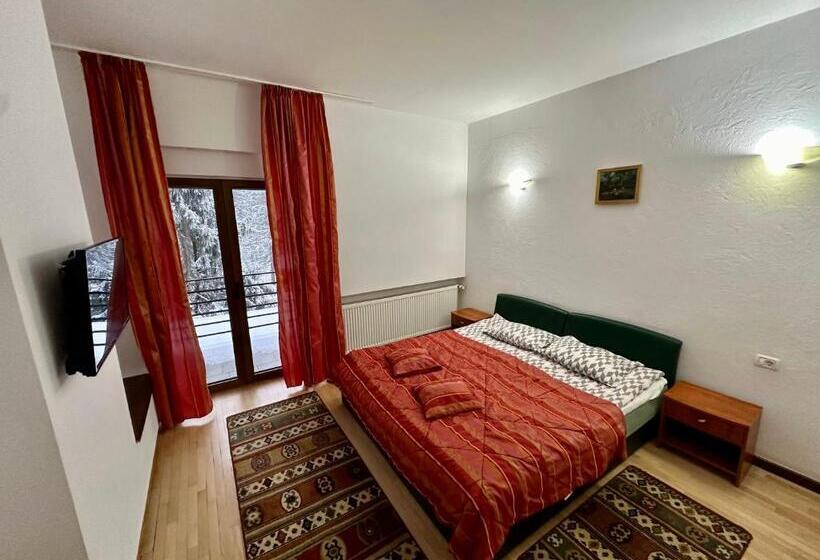Quarto Estandar, Pensiunea Rasnoava