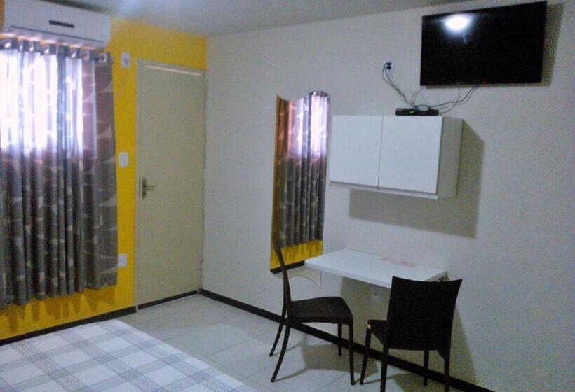 Трехместный Номер Стандарт с Балконом, Pousada Casa Bella
