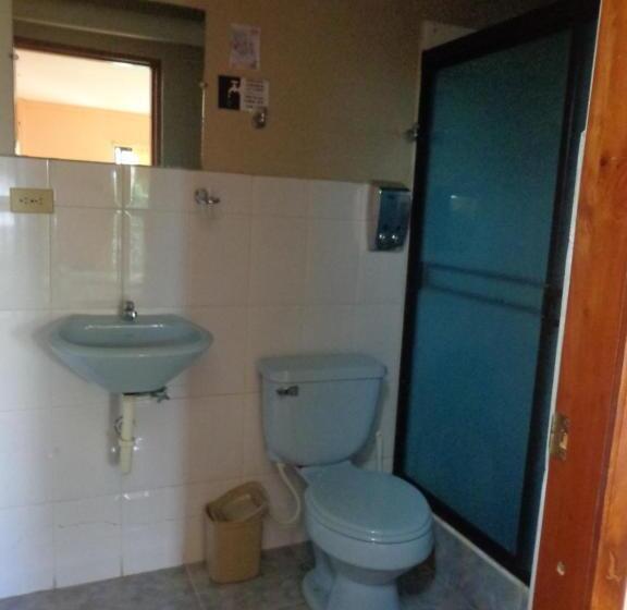 Номер Стандарт с Балконом, Hostal Nathaly