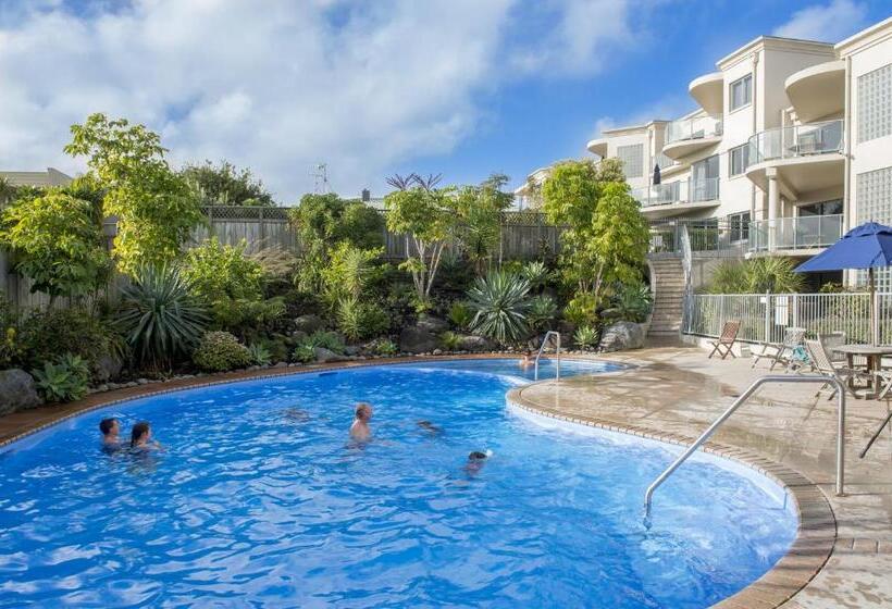 Апартаменты 3 Спальни, The Reef Beachfront Apartments