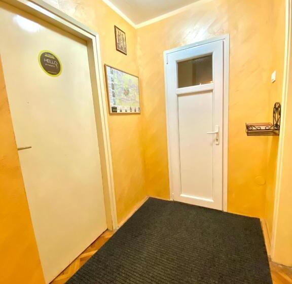 اتاق استاندارد با سرویس بهداشتی مشترک, Glorious Rooms