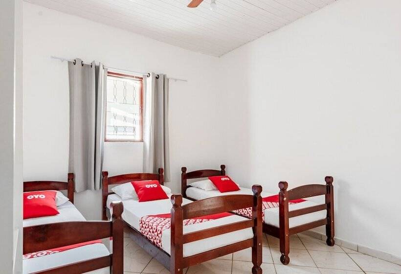 غرفة قياسية ثلاثية, Pousada Da Tia Leo