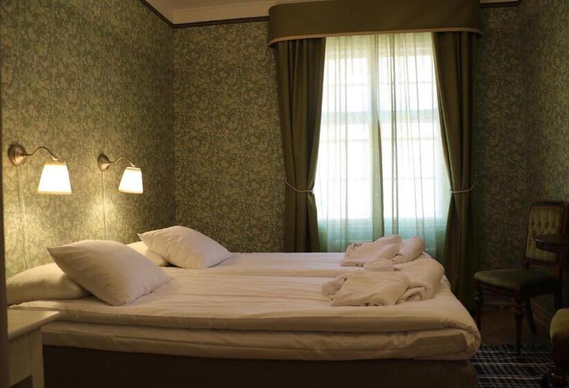 غرفة قياسية حمام مشترك, Ombergs Turisthotell
