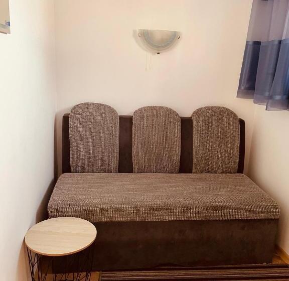 带海景的标准房, Kastela Guest House