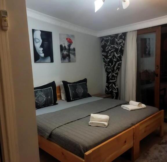 Standard Room, Nelly Guesthouse