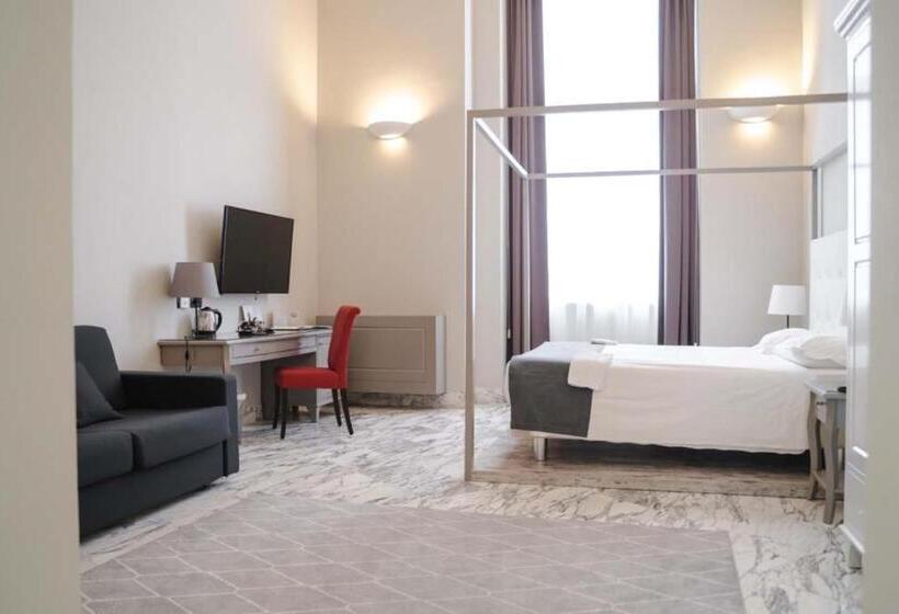 اتاق پریمیوم چهارنفره, De Ville